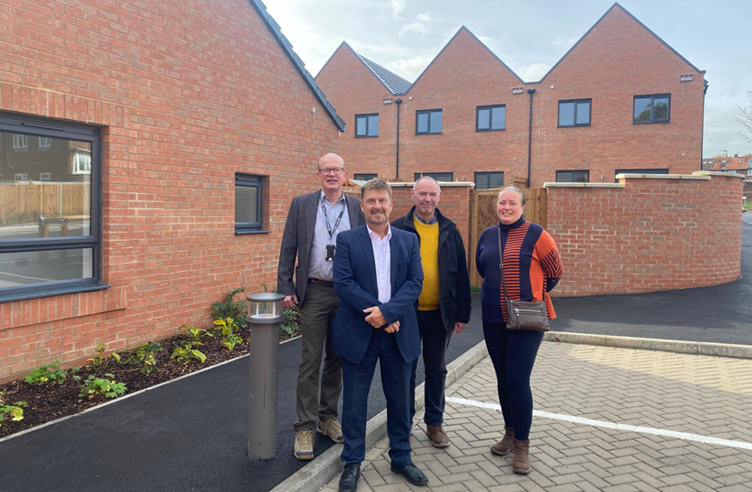 From left to right, Cllr de Kort, Mark Doyle, Neilcott Construction’s Regional Director, Cllr Johns and Cllr Taylor at the development